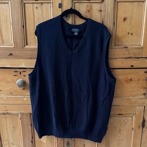 Books Brothers Men's Dark Blue V-Neck Sweater Vest